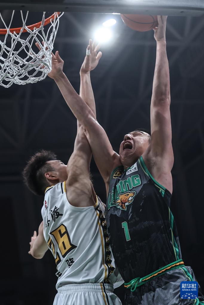 包含CBA常规赛关键时刻再迎强敌，辽宁本钢远射贴柱，主帅态度：媒体盛赞，训练强度明显提升的词条