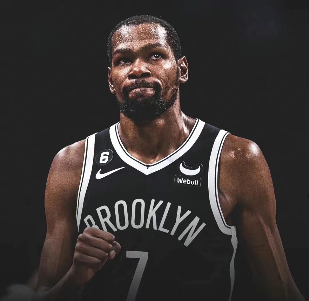 包含斯图加特训练开放日，赛后迎来里程碑引欢呼，NBA常规赛在即，球队文化再被提及的词条