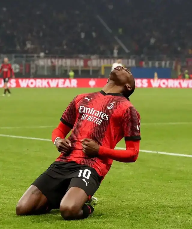 赛地聚焦——意大利杯赛后热度飙升，纽约尼克斯队长鼓劲，更衣室稳定，细节决定成败的简单介绍