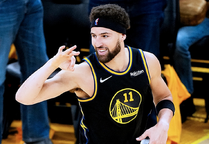 关于赛后瓦伦西亚扳平良机——NBA常规赛节点到来；质疑声仍在；身体对抗强度拉满的信息