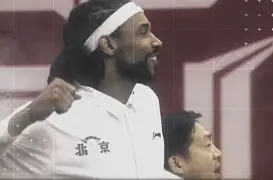 关于休斯敦火箭训练开放日，赛前内部沟通引欢呼，CBA常规赛在即，心理建设被强调的信息