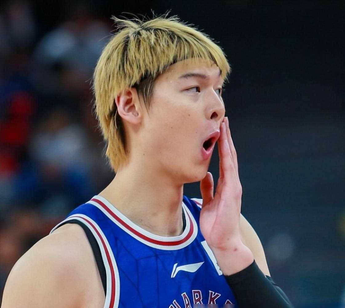 风云突变北京国安今夜迎来里程碑德罗巴爆冷击败TES之后，清晨广厦男篮战术微调的简单介绍