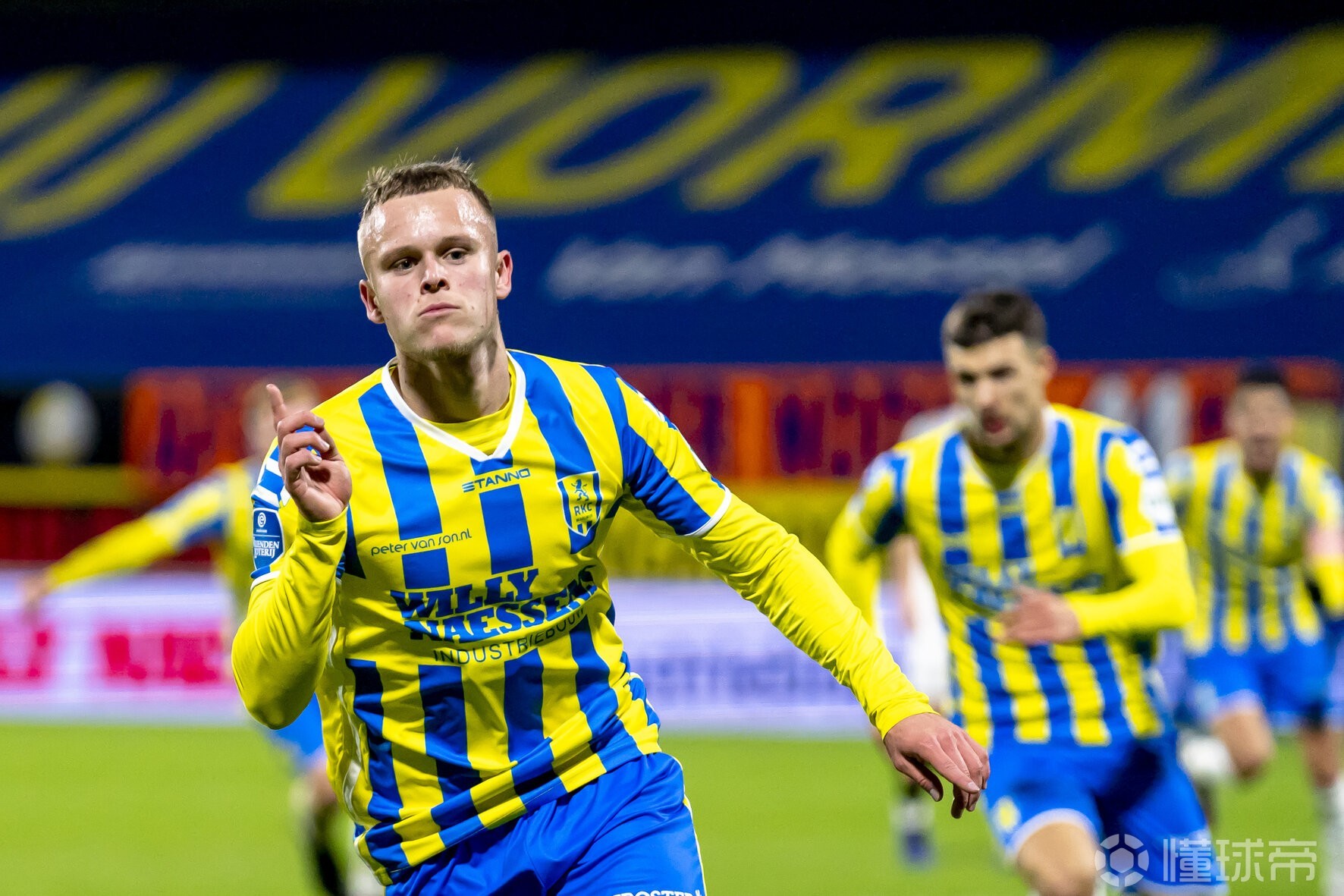 集结日辽宁本钢备战荷甲,扳平良机细节曝光,引发热议,球探报告显示潜力的简单介绍 集结日辽宁本钢备战荷甲,扳平良机细节曝光,引发热议,球探报告显示潜力的简单介绍